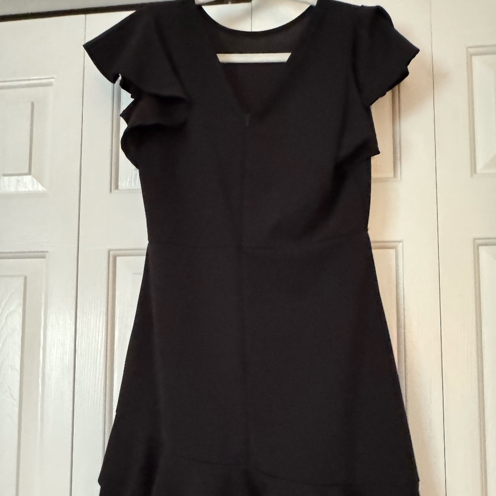 Amazon - Ruffe Dress - Picture 4 of 4